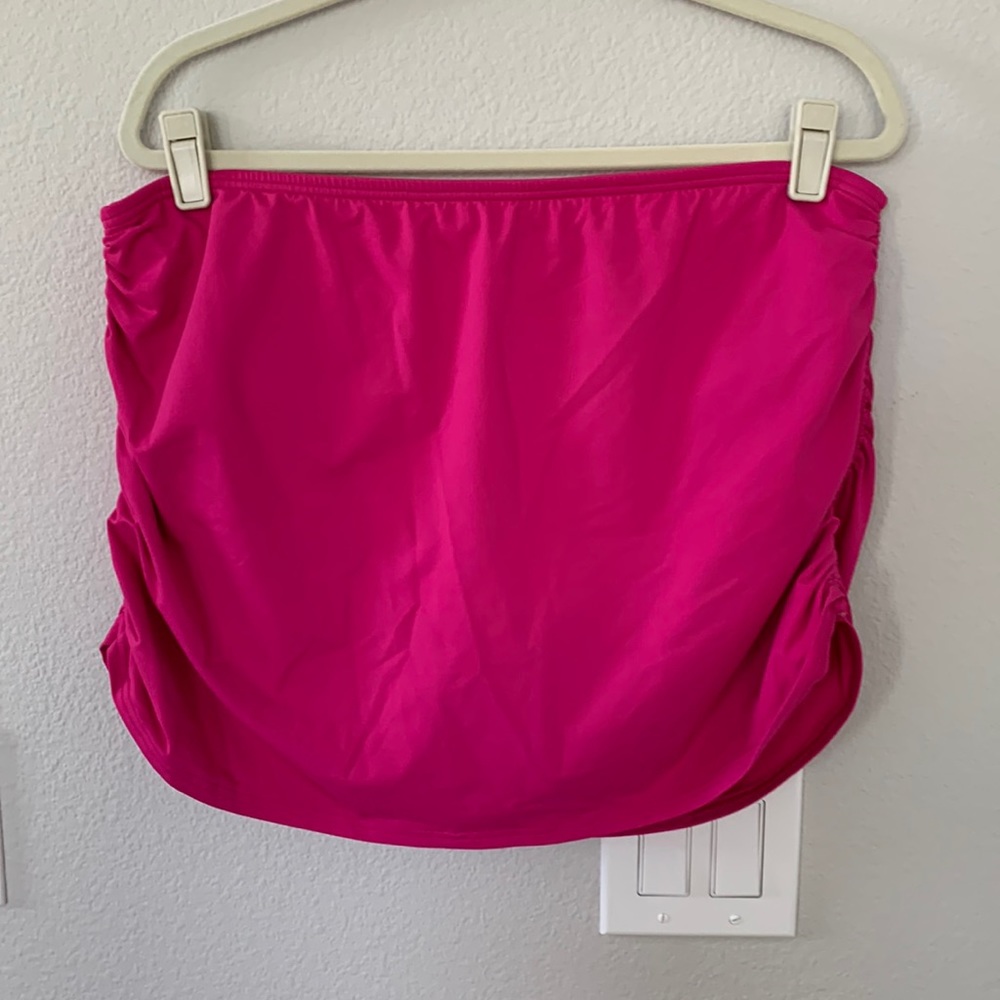 LAND’S END ADORABLE SWIMSKIRT
